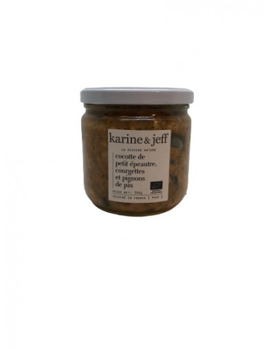 Cocotte de petit épeautre, courgettes et pignons de pin bio 350g - Karine & jeff Cocotte de petit épeautre, courgettes et pignons de pin bio 350g - Karine & jeff